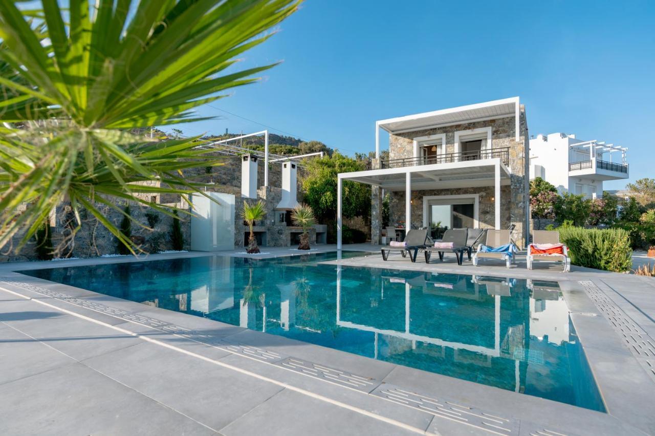 Achlia Beach Villa Eksteriør billede